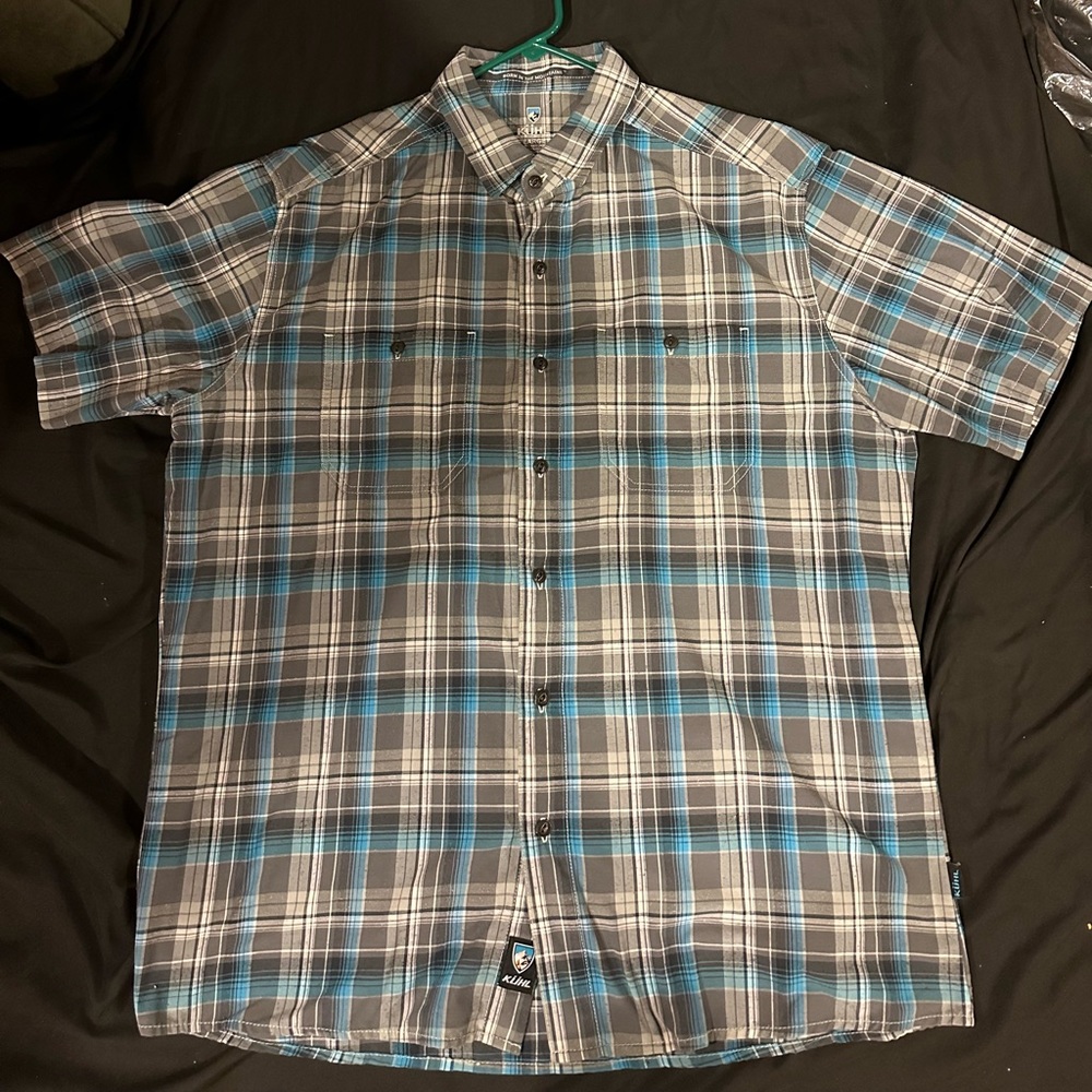 Kuhl button down short sleeve plaid shirt